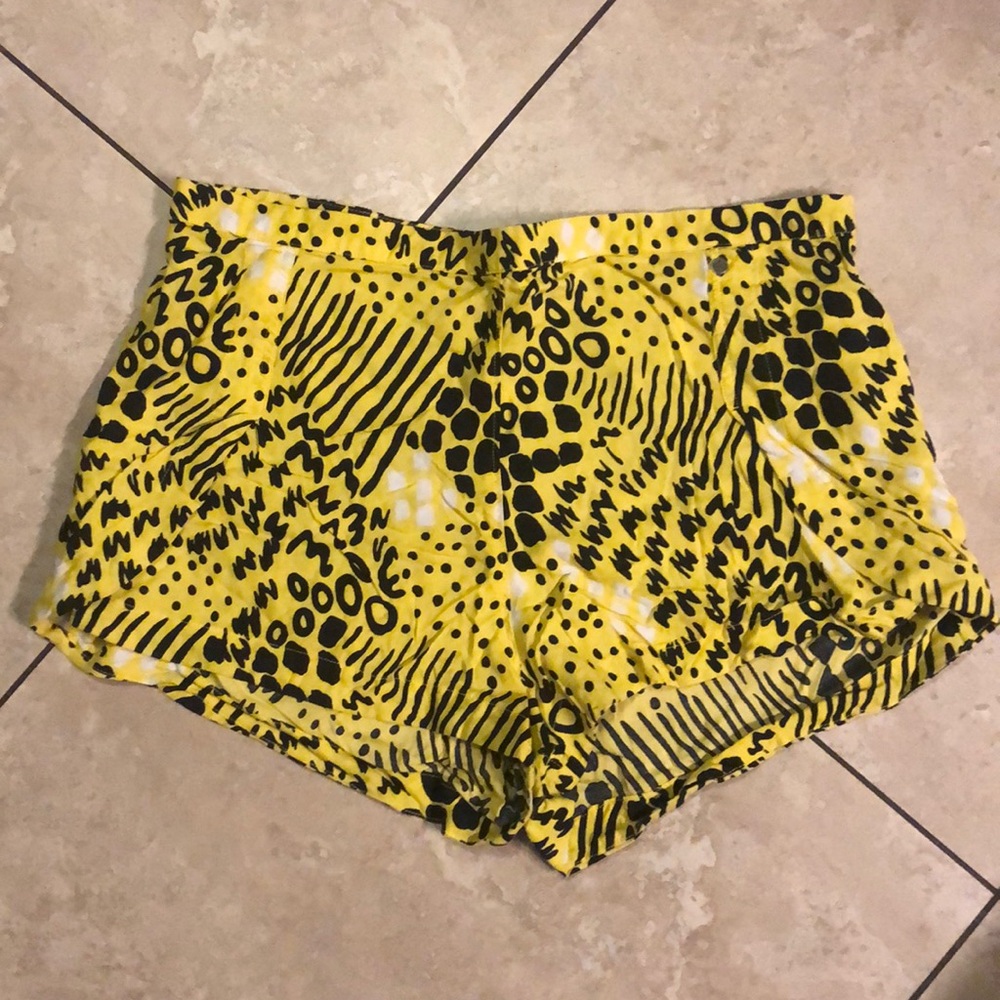 Vans Yellow, Black & White animal print shorts